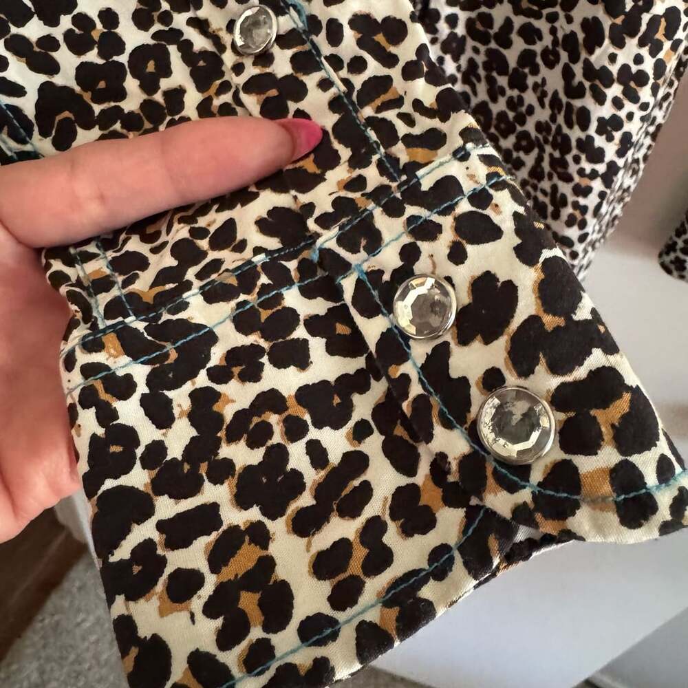 Cowgirl Hardware Leopard Print Western Button-Up Shirt with Teal Embroidery Med - Picture 8 of 12
